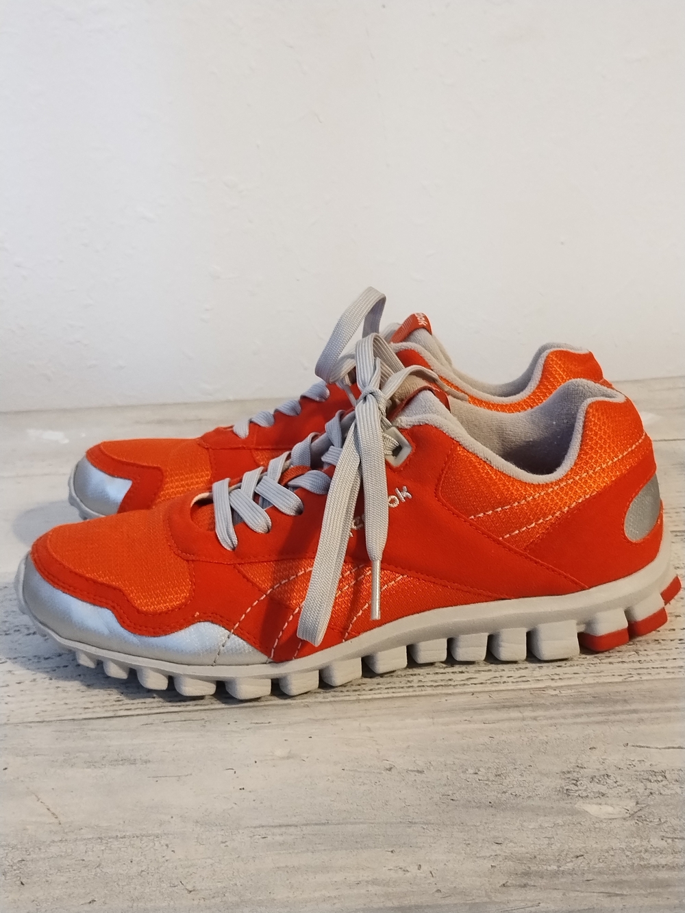 Reebok tension training women size 7.5 good condition